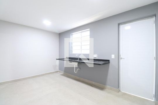 Sala/Cozinha de kitnet/studio à venda com 1 quarto, 37m² em Vila Romana, São Paulo