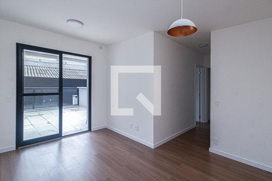 Apartamento para alugar com 2 quartos, 74m² em Aclimação, São Paulo