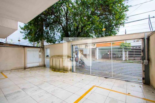Garagem de apartamento para alugar com 2 quartos, 44m² em Jardim Ocara, Santo André