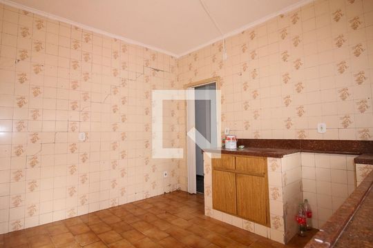Cozinha de casa para alugar com 2 quartos, 80m² em Vila União (Zona Leste), São Paulo