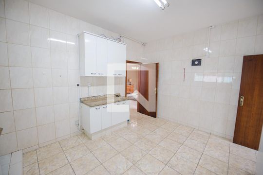 Cozinha de casa de condomínio à venda com 3 quartos, 365m² em Residencial Vila Velha, Taubaté