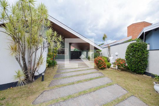 Fachada da Casa de casa de condomínio à venda com 3 quartos, 365m² em Residencial Vila Velha, Taubaté