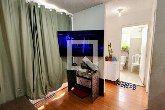 Sala de apartamento à venda com 2 quartos, 45m² em Fazenda Grande, Jundiaí