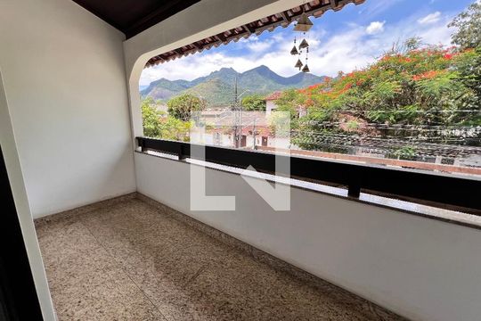 Varanda - Sala de casa de condomínio à venda com 5 quartos, 340m² em Anil, Rio de Janeiro