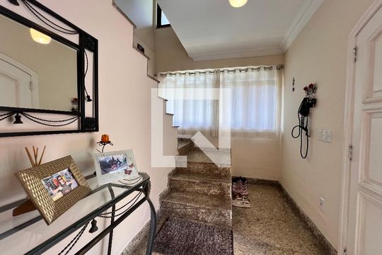 Hall de entrada de casa de condomínio à venda com 5 quartos, 340m² em Anil, Rio de Janeiro
