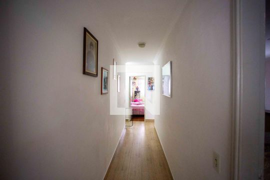 Corredor de casa à venda com 4 quartos, 350m² em Serraria, Diadema