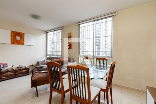 Sala de apartamento à venda com 2 quartos, 75m² em Brooklin, São Paulo