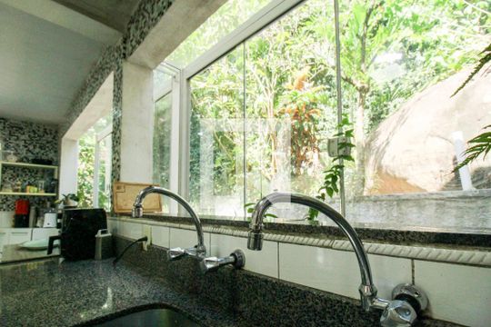 Cozinha de casa à venda com 4 quartos, 648m² em Itanhangá, Rio de Janeiro