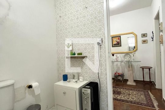 Banheiro  de casa à venda com 4 quartos, 270m² em Jardim Jabaquara, São Paulo