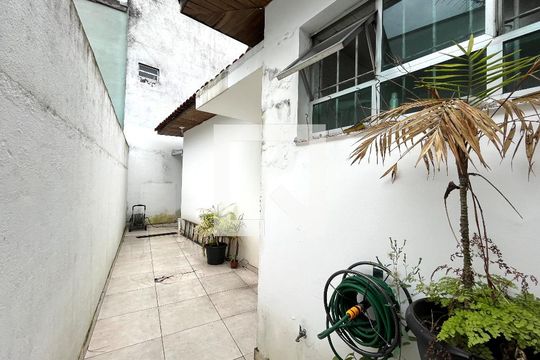 Área externa de casa à venda com 4 quartos, 270m² em Jardim Jabaquara, São Paulo