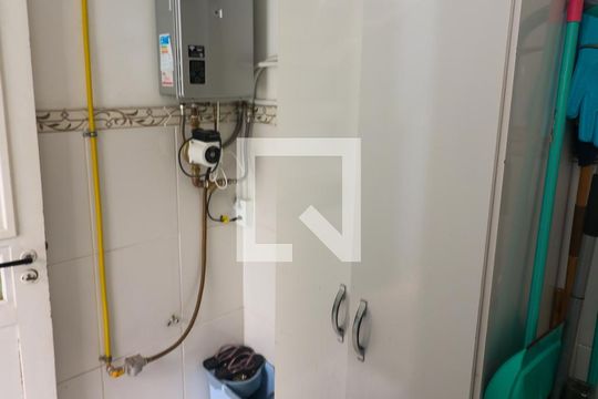 Área de Serviço de casa de condomínio à venda com 4 quartos, 240m² em Ipanema, Porto Alegre