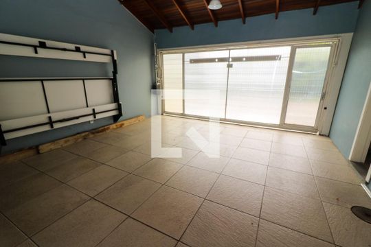 Garagem de casa de condomínio à venda com 4 quartos, 240m² em Ipanema, Porto Alegre