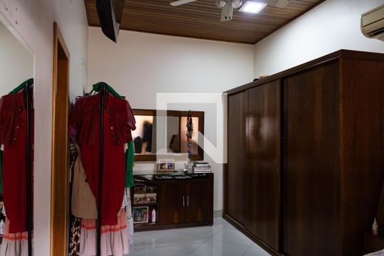 Suíte 1 de casa para alugar com 4 quartos, 300m² em Luxemburgo, Belo Horizonte