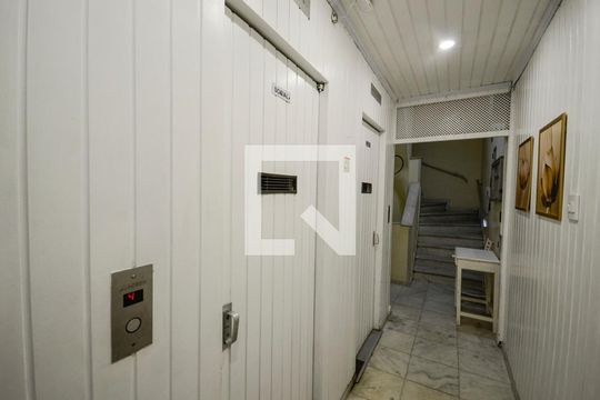 Hall de apartamento à venda com 2 quartos, 58m² em Vila Isabel, Rio de Janeiro
