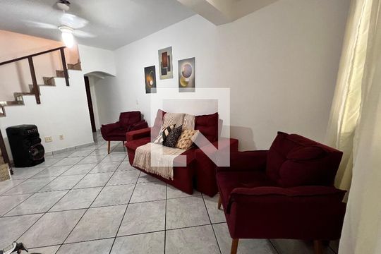 Sala de casa à venda com 2 quartos, 235m² em Curicica, Rio de Janeiro