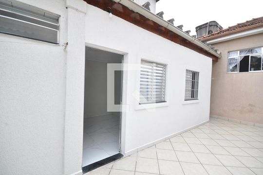 Fachada de casa de condomínio para alugar com 1 quarto, 45m² em Vila Mazzei, São Paulo