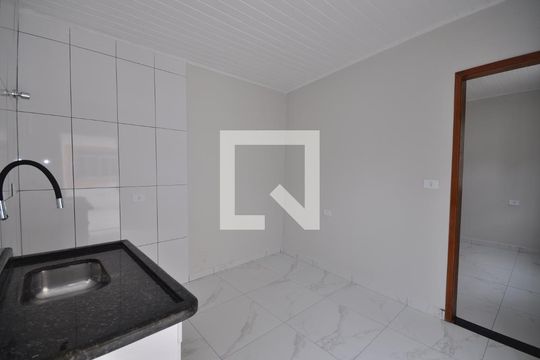 Cozinha de casa de condomínio para alugar com 1 quarto, 45m² em Vila Mazzei, São Paulo