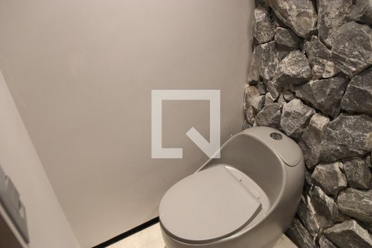 Banheiro de apartamento para alugar com 1 quarto, 79m² em Setor Marista, Goiânia