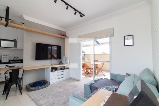 Sala de apartamento à venda com 2 quartos, 82m² em Vila Dalila, São Paulo