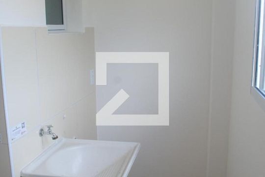 Área de Serviço de apartamento para alugar com 2 quartos, 46m² em Quintas do Picuaia, Salvador
