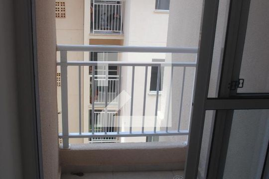 Varanda  de apartamento para alugar com 2 quartos, 46m² em Quintas do Picuaia, Salvador