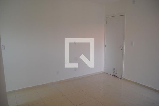 Sala  de apartamento para alugar com 2 quartos, 46m² em Quintas do Picuaia, Salvador