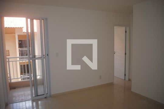 Sala  de apartamento para alugar com 2 quartos, 46m² em Quintas do Picuaia, Salvador