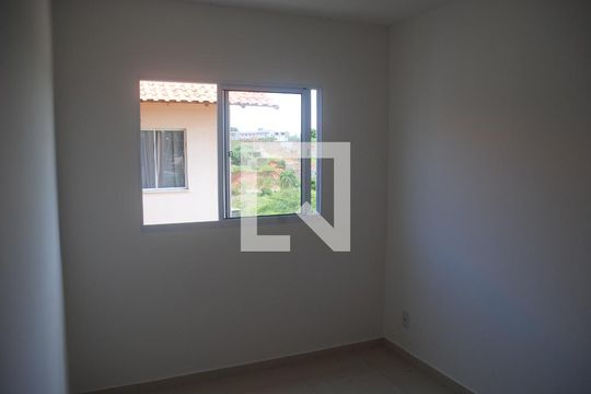 Quarto 1  de apartamento para alugar com 2 quartos, 46m² em Quintas do Picuaia, Salvador