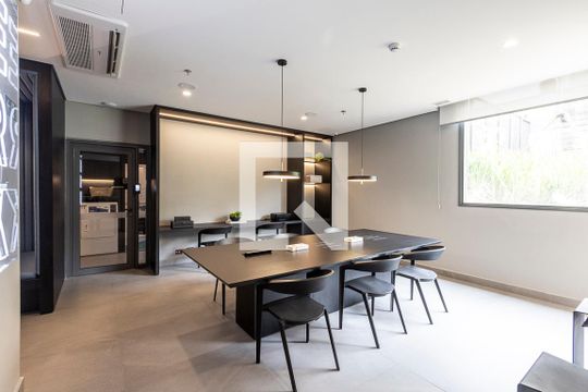 Área comum de kitnet/studio para alugar com 1 quarto, 33m² em Pompeia, São Paulo