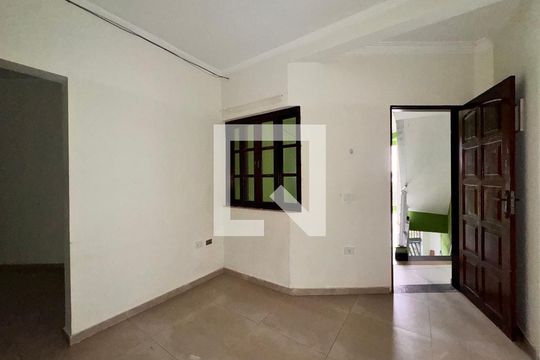 Sala de casa para alugar com 1 quarto, 45m² em Jardim Rina, Santo André