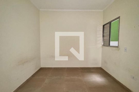 Quarto 1 de casa para alugar com 1 quarto, 45m² em Jardim Rina, Santo André