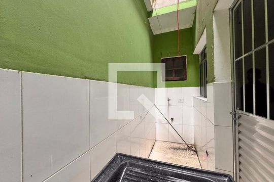 Lavanderia de casa para alugar com 1 quarto, 45m² em Jardim Rina, Santo André