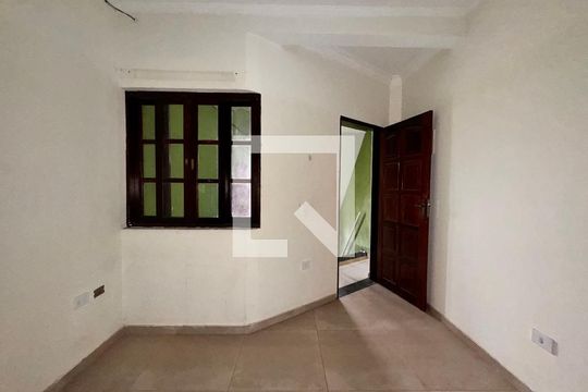 Sala de casa para alugar com 1 quarto, 45m² em Jardim Rina, Santo André