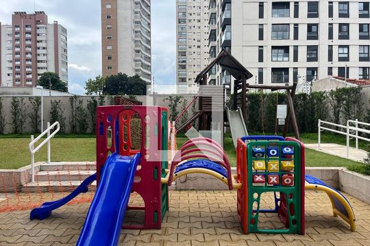 Área comum - Playground de apartamento para alugar com 3 quartos, 180m² em Água Branca, São Paulo