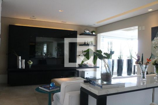 Sala de apartamento à venda com 3 quartos, 180m² em Água Branca, São Paulo