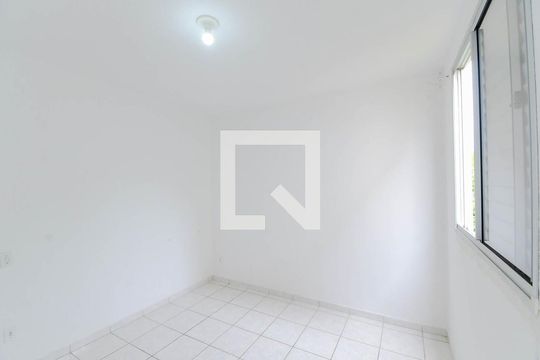 Quarto de apartamento para alugar com 2 quartos, 47m² em Vila Alzira, Guarulhos
