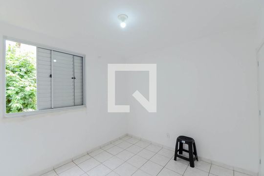 Quarto de apartamento para alugar com 2 quartos, 47m² em Vila Alzira, Guarulhos
