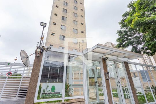 Fachada do condomínio  de apartamento para alugar com 3 quartos, 66m² em Centro, Diadema
