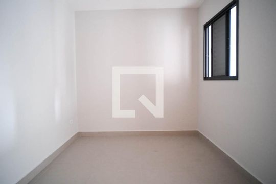 Quarto de apartamento para alugar com 2 quartos, 43m² em Vila Guilhermina, São Paulo