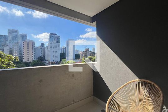 Sacada de kitnet/studio para alugar com 1 quarto, 24m² em Pinheiros, São Paulo
