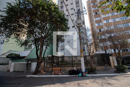 Fachada de apartamento à venda com 3 quartos, 119m² em Aclimação, São Paulo