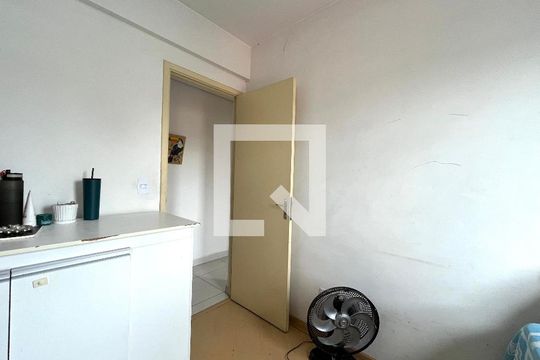 Quarto 2 de apartamento à venda com 3 quartos, 70m² em Vila Mira, São Paulo