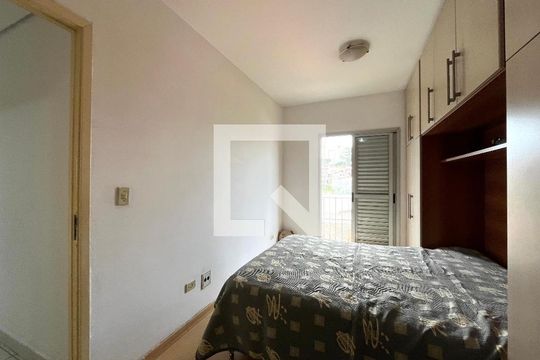 Suite de apartamento à venda com 3 quartos, 70m² em Vila Mira, São Paulo