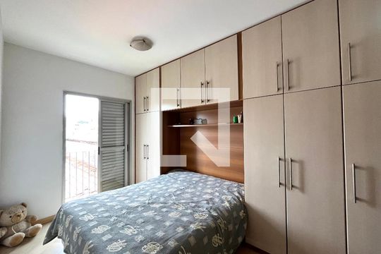 Suite de apartamento à venda com 3 quartos, 70m² em Vila Mira, São Paulo