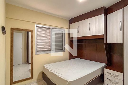 Quarto 1 de apartamento para alugar com 2 quartos, 58m² em Vila Pereira Cerca, São Paulo