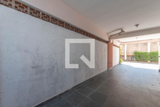 Garagem de casa de condomínio à venda com 2 quartos, 100m² em Jabaquara, São Paulo
