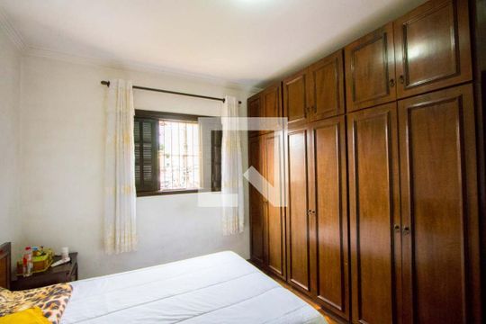 Quarto 1 - Suíte de casa à venda com 2 quartos, 500m² em Vila Eldizia, Santo André