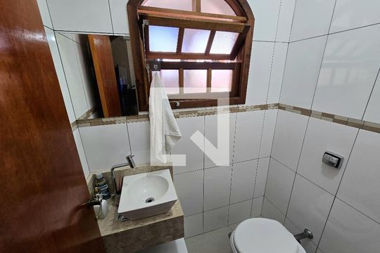 Banheiro de casa à venda com 3 quartos, 270m² em Jardim City, Guarulhos