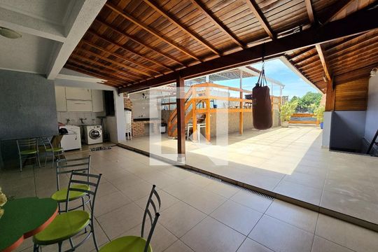 Churrasqueira de casa à venda com 3 quartos, 270m² em Jardim City, Guarulhos