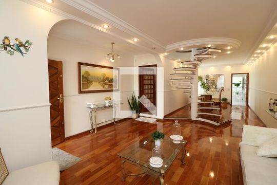 Casa à venda com 4 quartos, 300m² em Jardim Vila Formosa, São Paulo